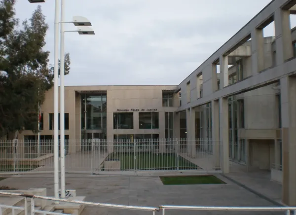 Entrée du tribunal judiciaire de Montpellier (JAF, juge des enfants, juge des contentieux de la protection)